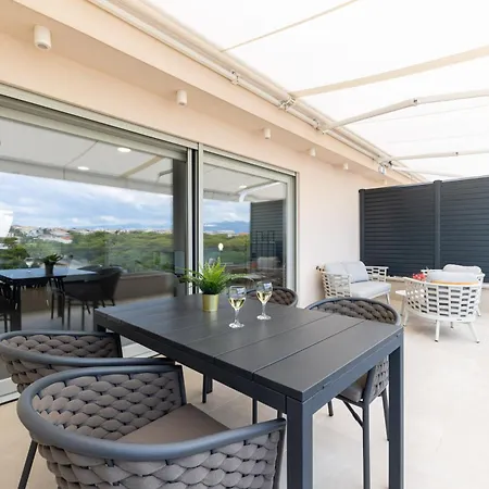 Apartment Sea Side