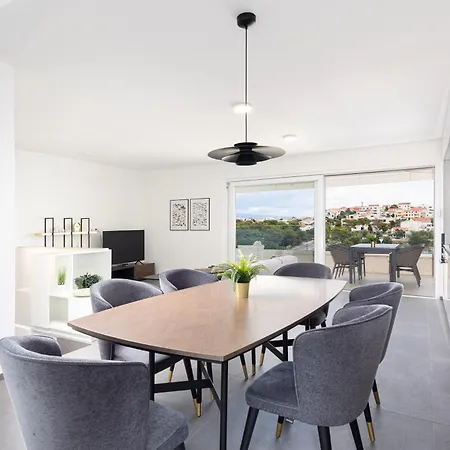 Apartment Sea Side
