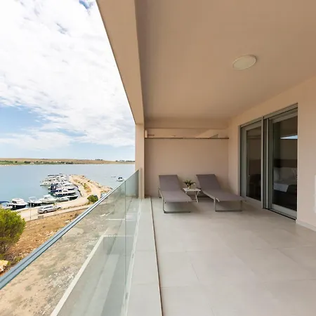 Apartment Sea Side *